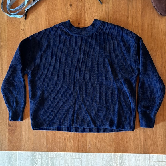 Banana Republic Oversized Navy 100% Cotton Sweater - Picture 4 of 8